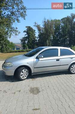 Хэтчбек Opel Astra 1999 в 