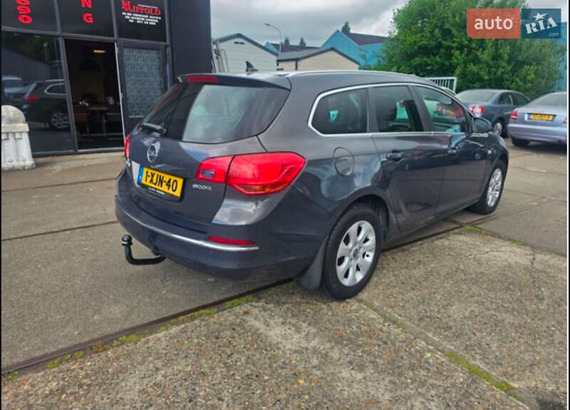 Универсал Opel Astra 2014 в Киеве фото 4 Универсал Opel Astra 2014 в Киеве