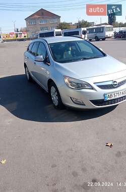 Универсал Opel Astra 2011 в Виннице