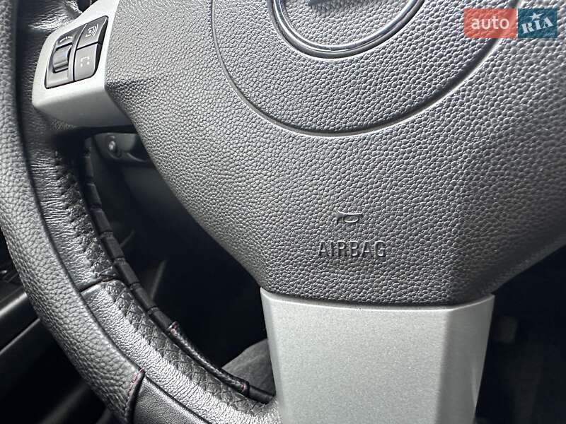Хэтчбек Opel Astra 2012 в Тернополе