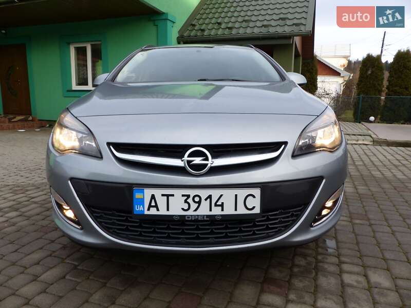 Универсал Opel Astra 2013 в Делятине