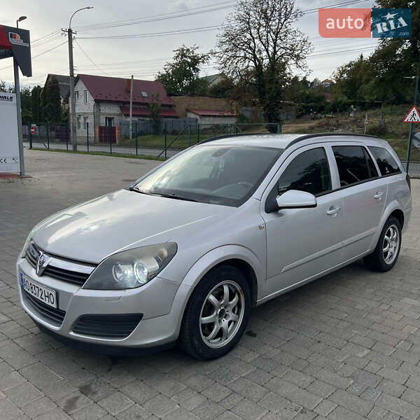 Универсал Opel Astra 2006 в Ужгороде