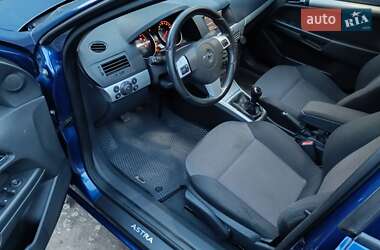 Универсал Opel Astra 2009 в 