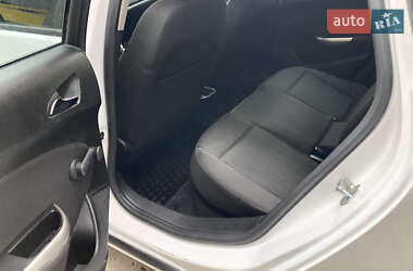 Хэтчбек Opel Astra 2010 в 
