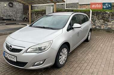 Универсал Opel Astra 2011 в 