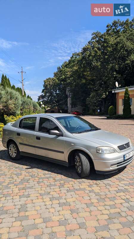 Opel Astra 2006