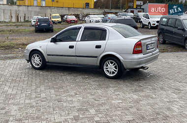 Седан Opel Astra 2005 в  фото 3 Седан Opel Astra 2005 в