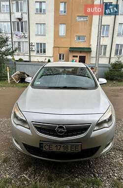 Хэтчбек Opel Astra 2010 в Черновцах