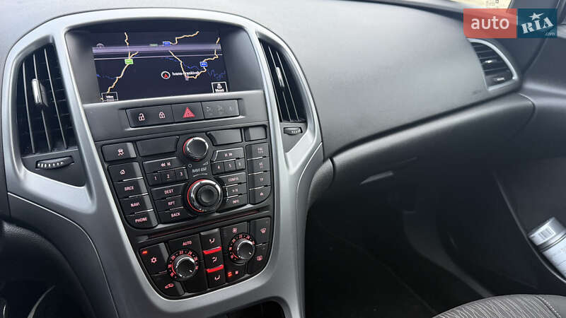 Универсал Opel Astra 2015 в Калуше