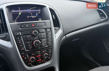 Универсал Opel Astra 2015 в 