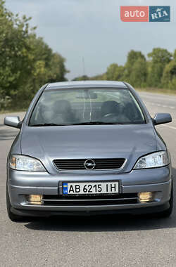 Седан Opel Astra 2008 в Виннице