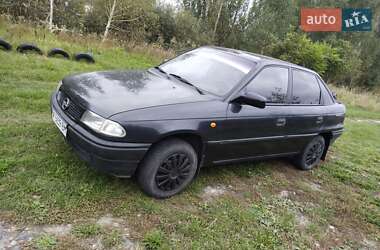 Седан Opel Astra 1994 в 