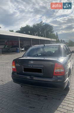 Седан Opel Astra 2008 в 