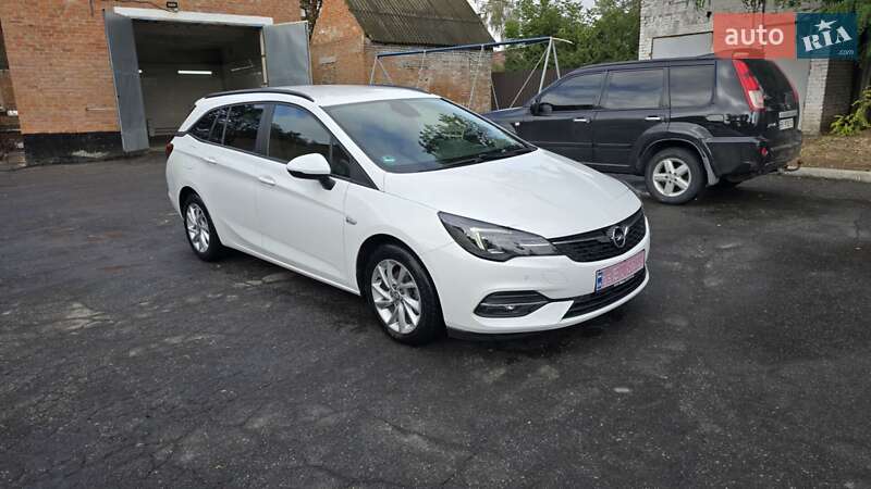 Универсал Opel Astra 2020 в 