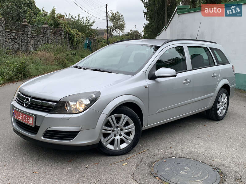 Универсал Opel Astra 2005 в 