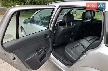 Универсал Opel Astra 2005 в 