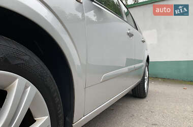 Универсал Opel Astra 2005 в 