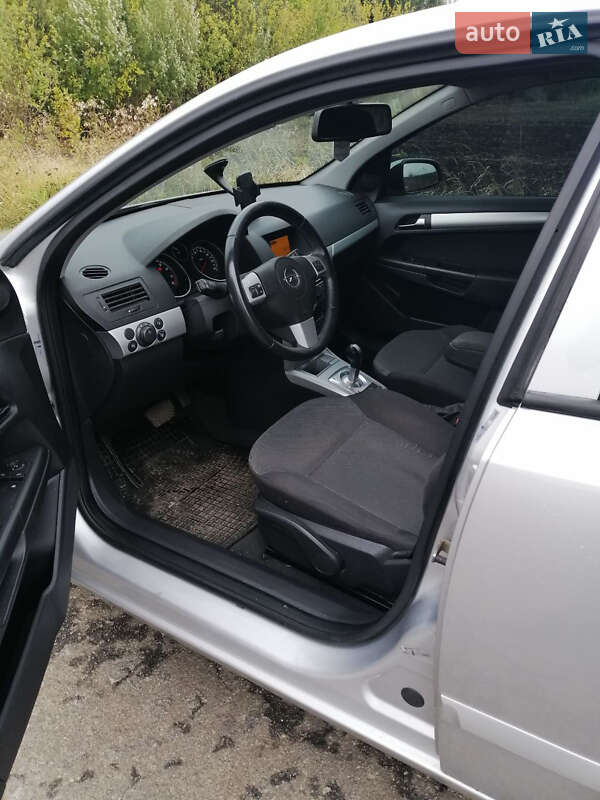 Хетчбек Opel Astra 2009 в Бердичеві