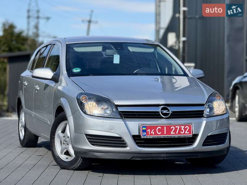Хэтчбек Opel Astra 2006 в Межгорье