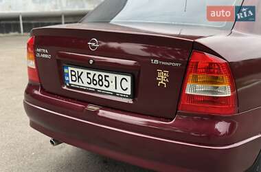 Седан Opel Astra 2008 в 