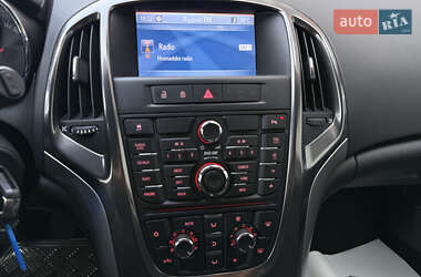 Универсал Opel Astra 2011 в 