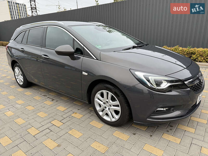 Универсал Opel Astra 2016 в Виннице