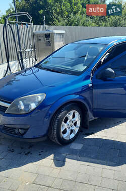Хэтчбек Opel Astra 2006 в Городенке