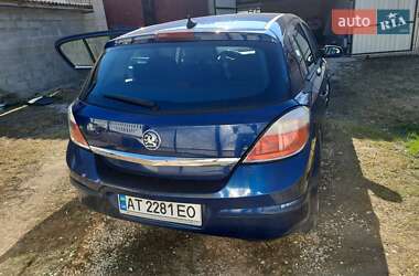 Хэтчбек Opel Astra 2006 в 