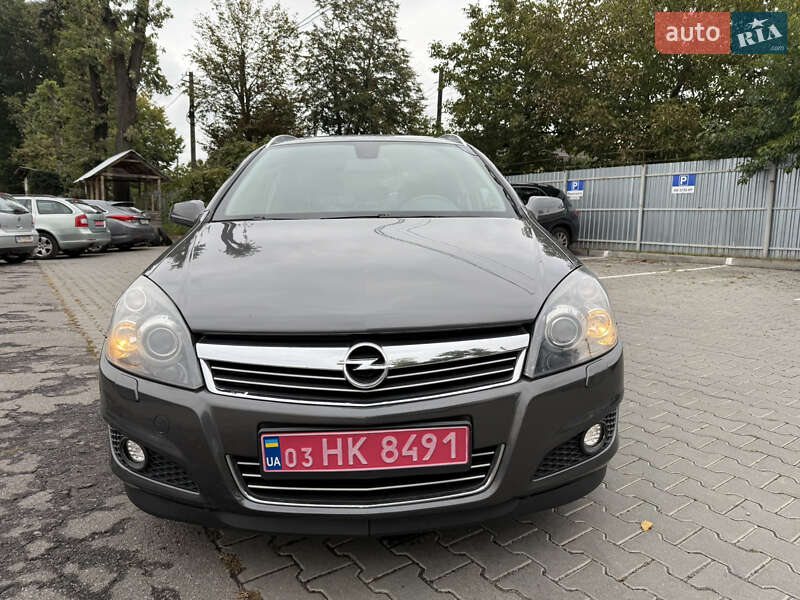 Универсал Opel Astra 2009 в Виннице