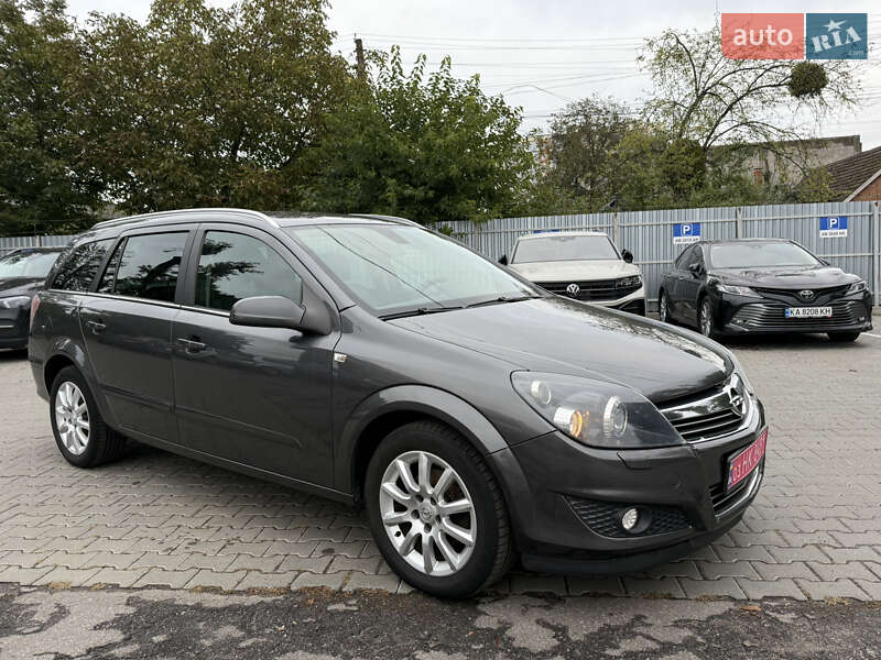 Универсал Opel Astra 2009 в Виннице