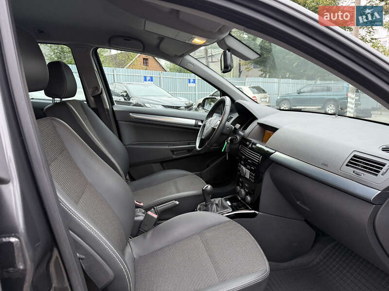 Универсал Opel Astra 2009 в Виннице