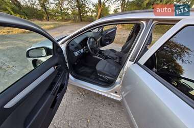 Универсал Opel Astra 2006 в 