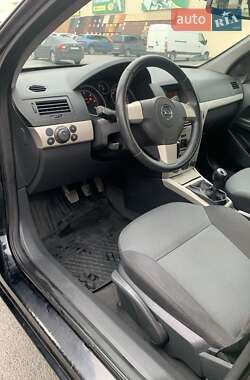 Универсал Opel Astra 2007 в 