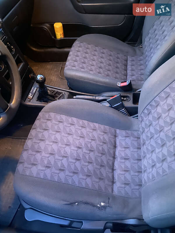Седан Opel Astra 2002 в Житомире