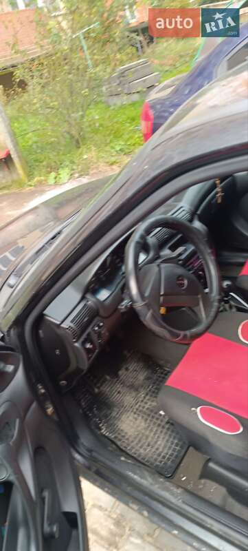 Хэтчбек Opel Astra 1993 в Тернополе фото 11 Хэтчбек Opel Astra 1993 в Тернополе