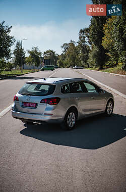 Универсал Opel Astra 2014 в 