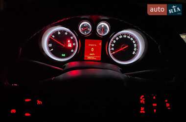 Универсал Opel Astra 2011 в 