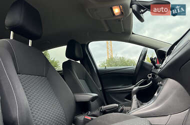 Хэтчбек Opel Astra 2016 в 