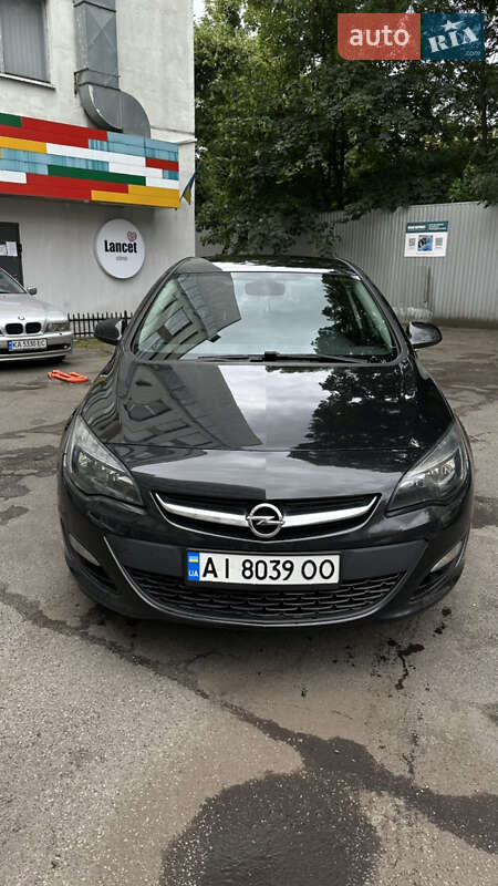 Хэтчбек Opel Astra 2015 в Киеве