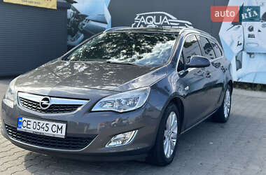 Универсал Opel Astra 2011 в Черновцах
