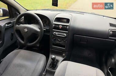Седан Opel Astra 2007 в 
