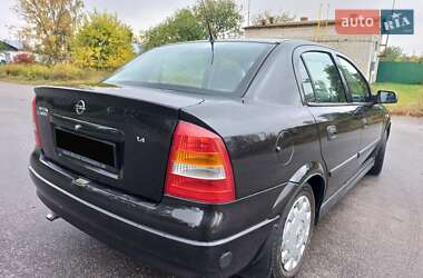 Седан Opel Astra 2008 в 
