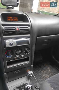 Седан Opel Astra 2007 в 