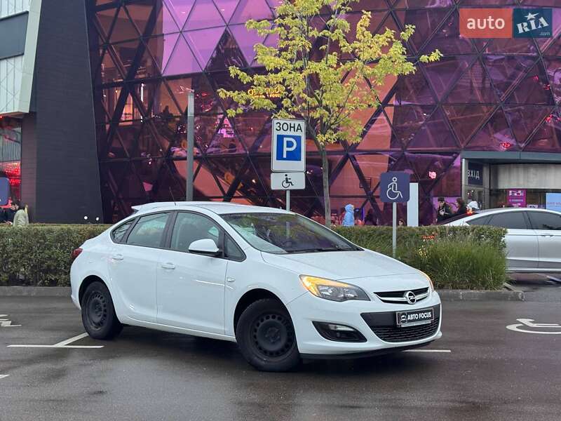 Opel Astra 2020
