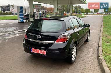 Хэтчбек Opel Astra 2008 в Луцке
