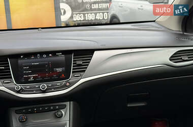 Универсал Opel Astra 2017 в 