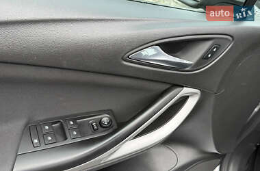 Универсал Opel Astra 2017 в 