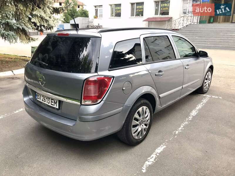 Универсал Opel Astra 2005 в Хмельницком