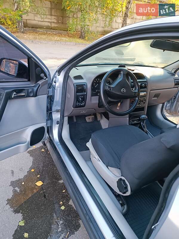 Хэтчбек Opel Astra 2002 в Харькове