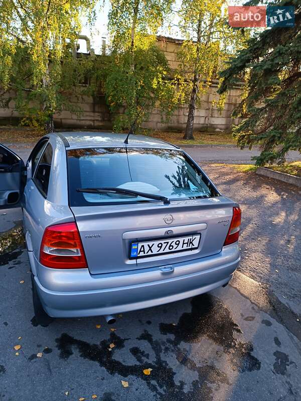 Хэтчбек Opel Astra 2002 в Харькове
